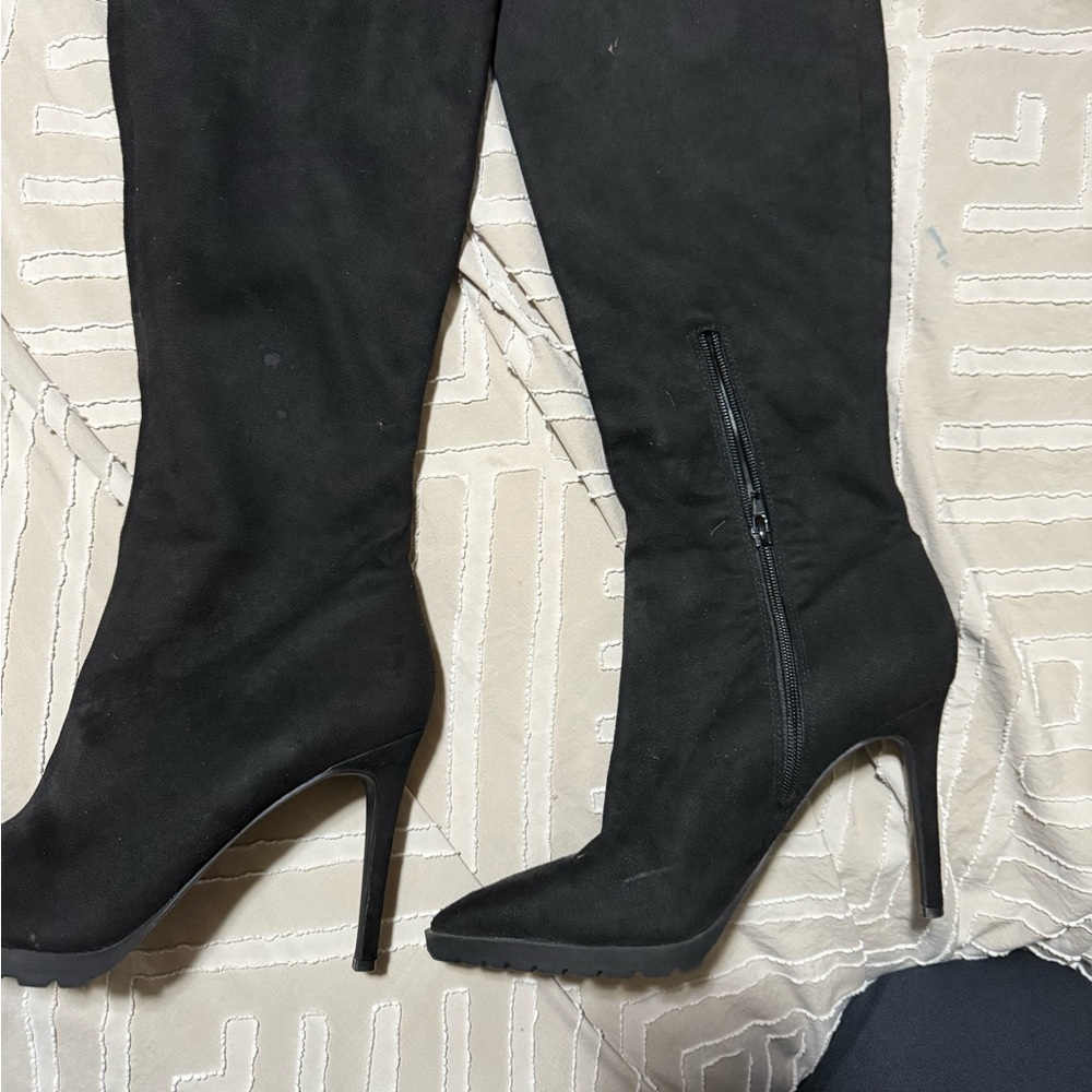 🍁Mix No. 6 Black Over the Knee Boots with Sleek Design Size 10 used one time 🍂